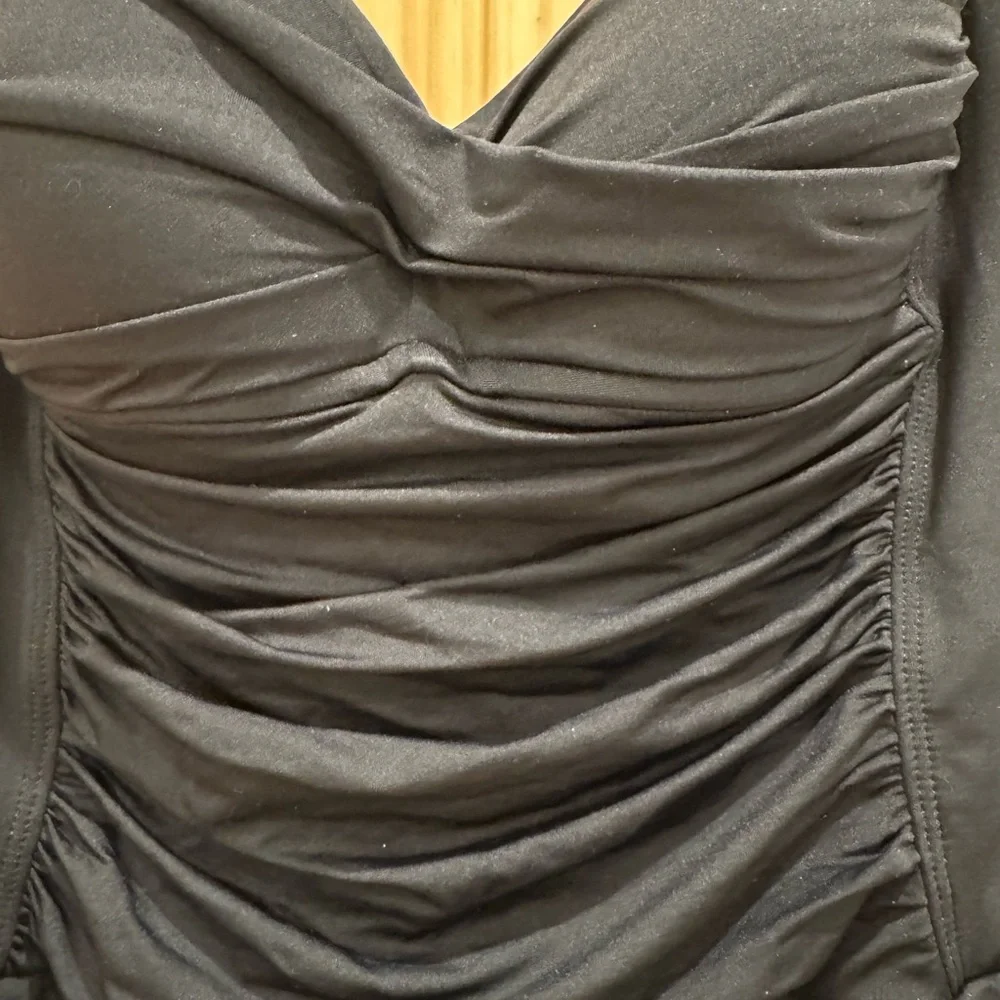 La Blanca beautiful black One Piece Swim Suit Dress size 8  flattering - Picture 3 of 6